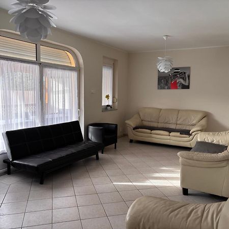 Veronika Lux Apartman Hajdúszoboszló المظهر الخارجي الصورة