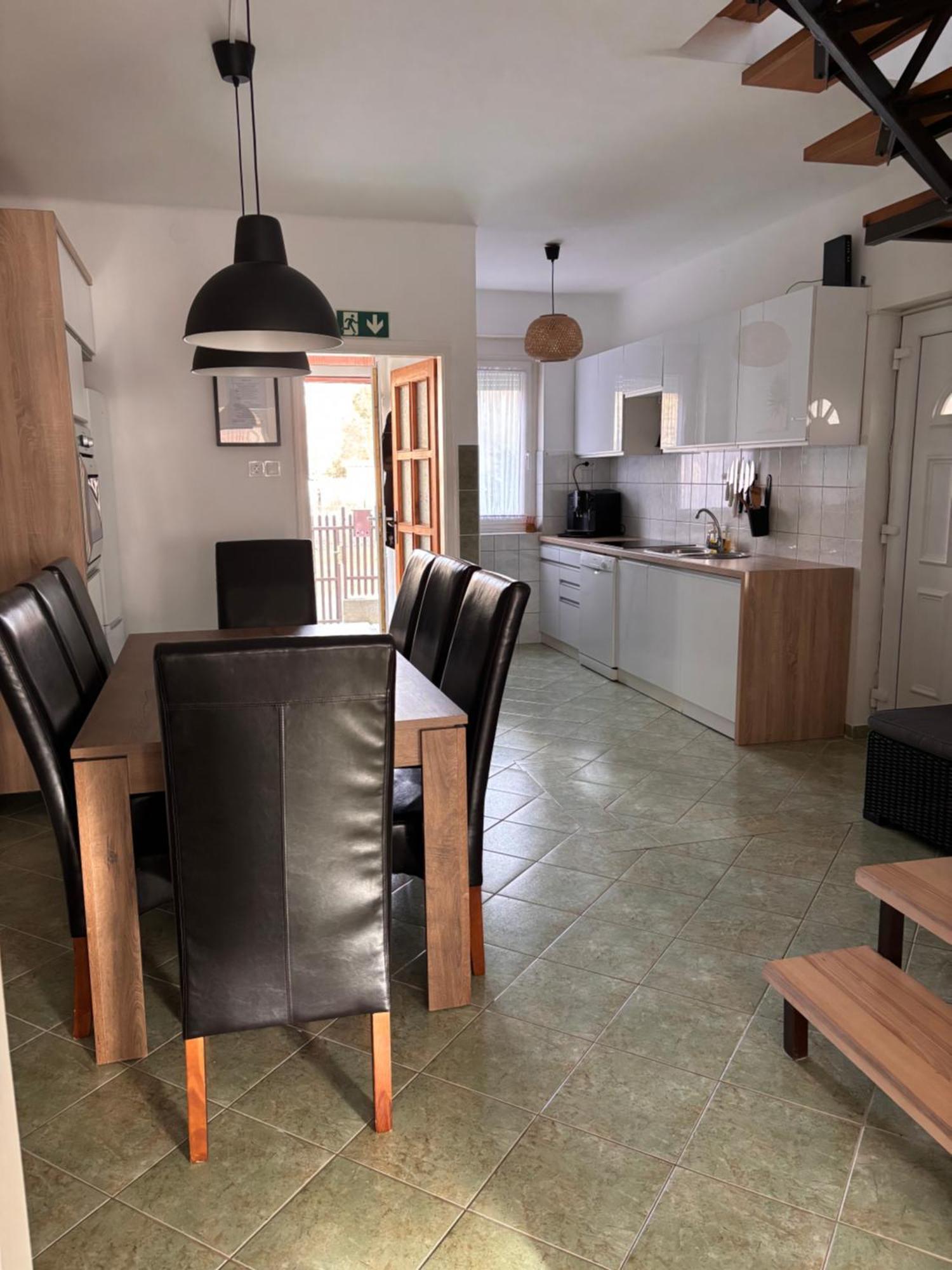 Veronika Lux Apartman Hajdúszoboszló المظهر الخارجي الصورة