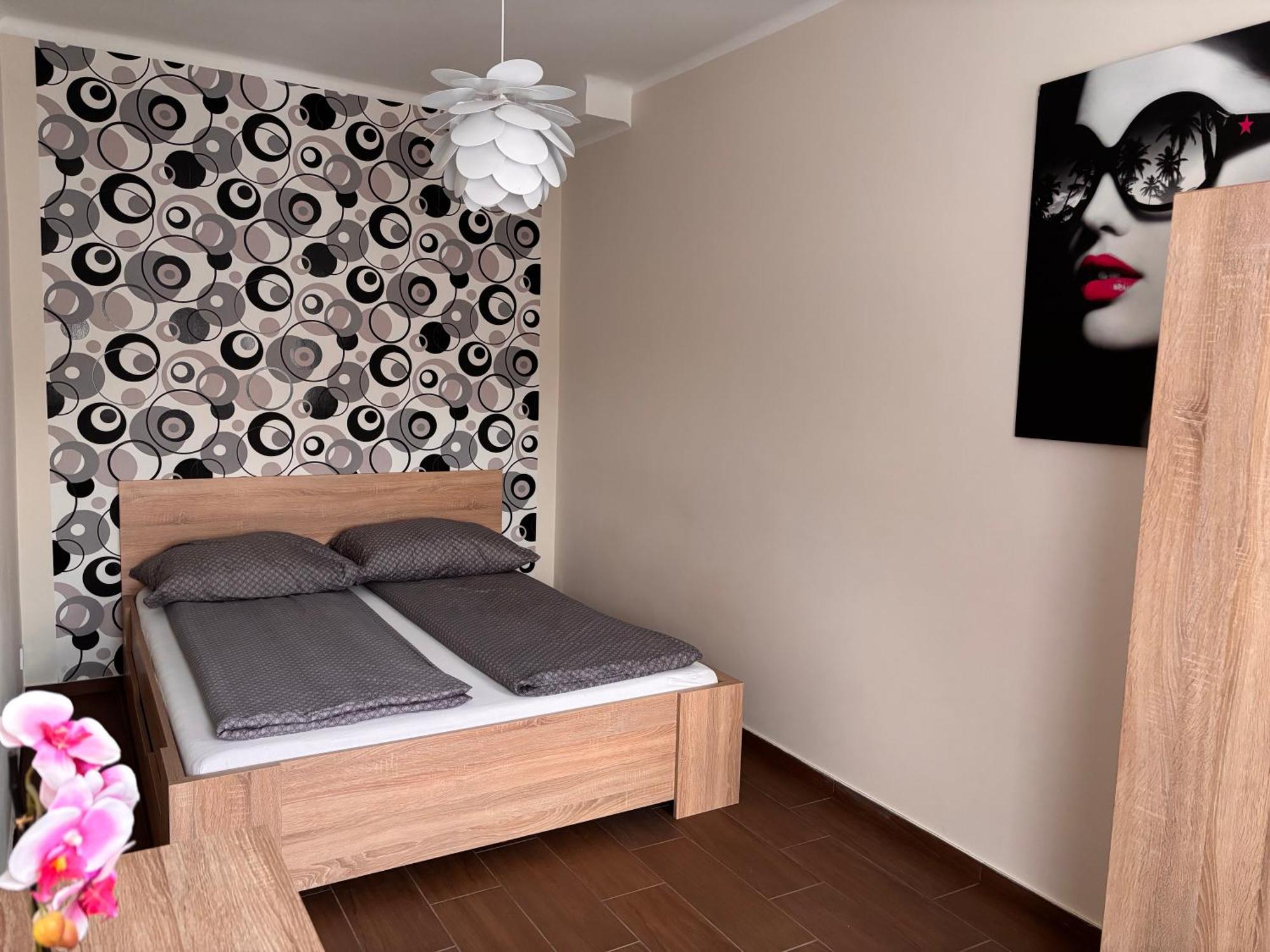 Veronika Lux Apartman Hajdúszoboszló المظهر الخارجي الصورة